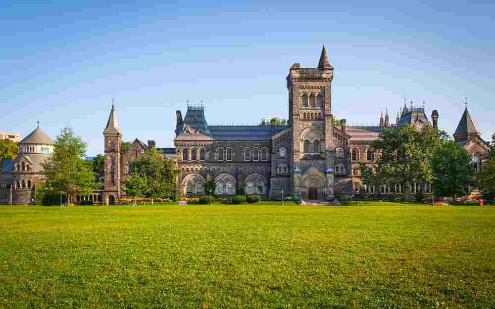 University of Toronto Scholarships in Canada 