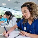 Bedste præmedicinske skoler i Californien