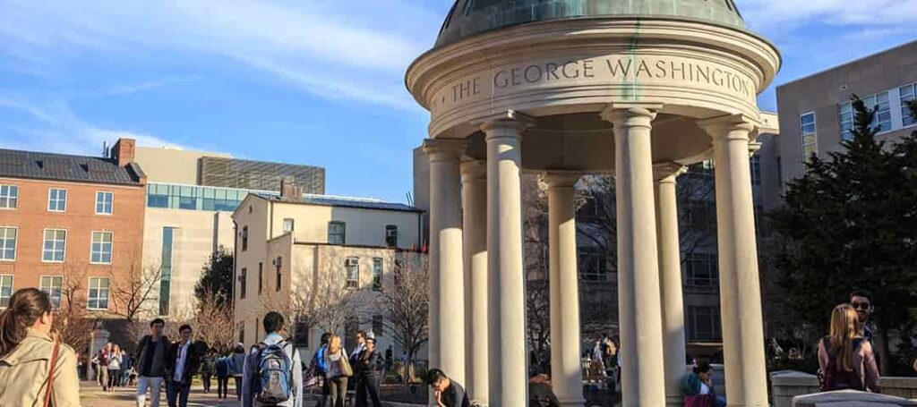 Laju ditampa Universitas George Washington